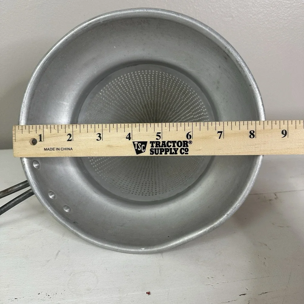 Vintage 50's NO462 USA Wearever Aluminum Cone Sieve Colander Strainer (no stand)